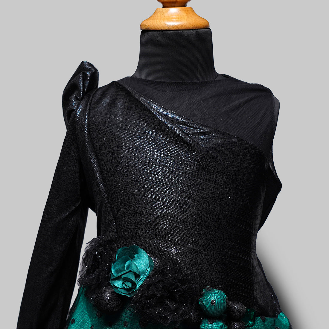 Girls Party Wear Black Colour Net Fabric Sequin Work Frocks