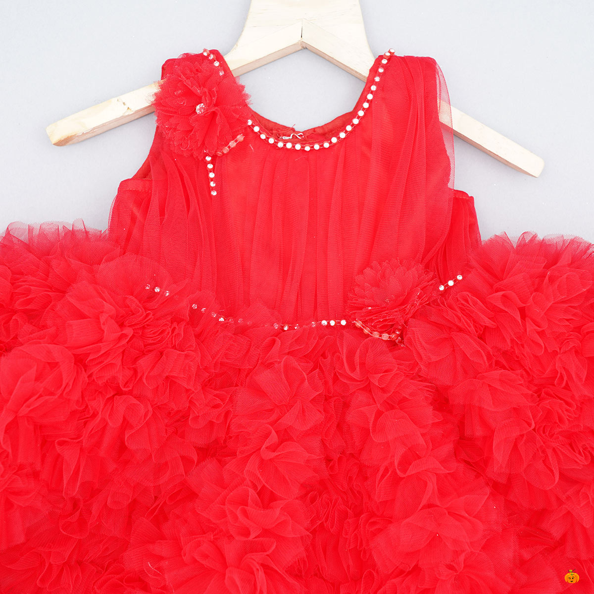 Red Gown for Girls||Gown||Brand New Latest Red Gowns for Women & Ladies |  Princess ball gowns, Gowns for girls, Red quinceanera dresses